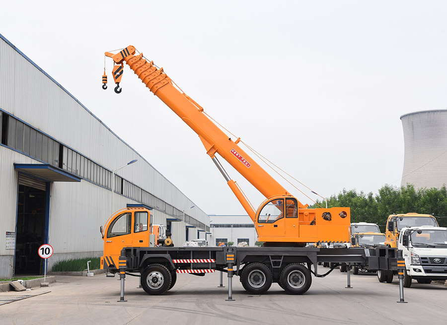 18吨自制吊车-新款