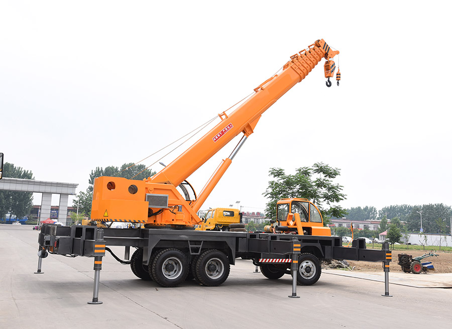 18吨自制吊车-新款