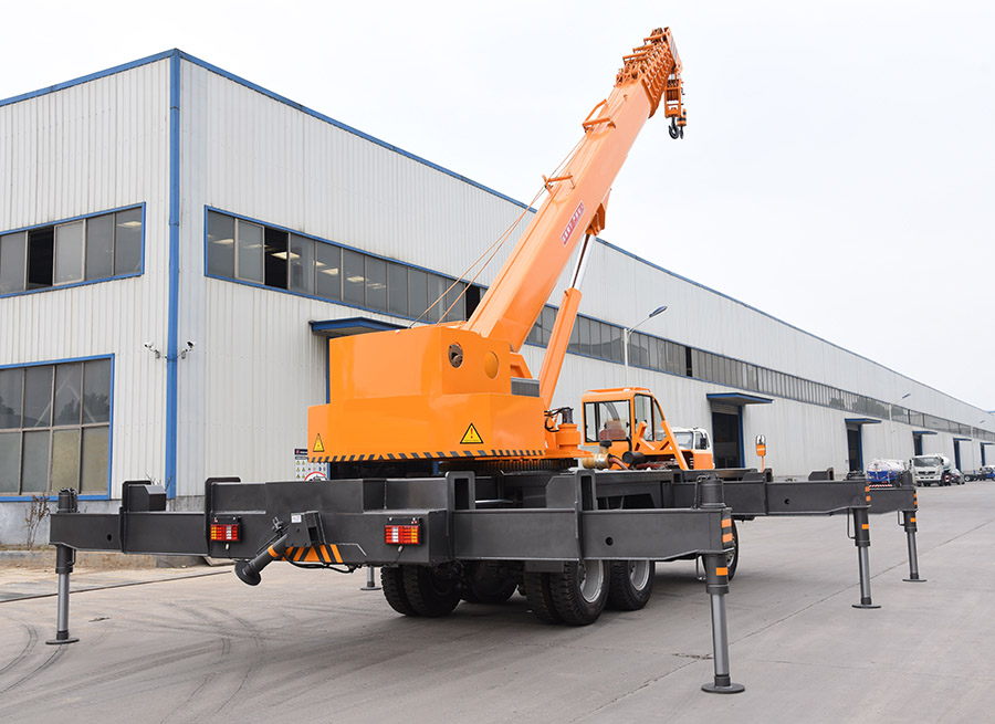 18吨自制吊车-新款