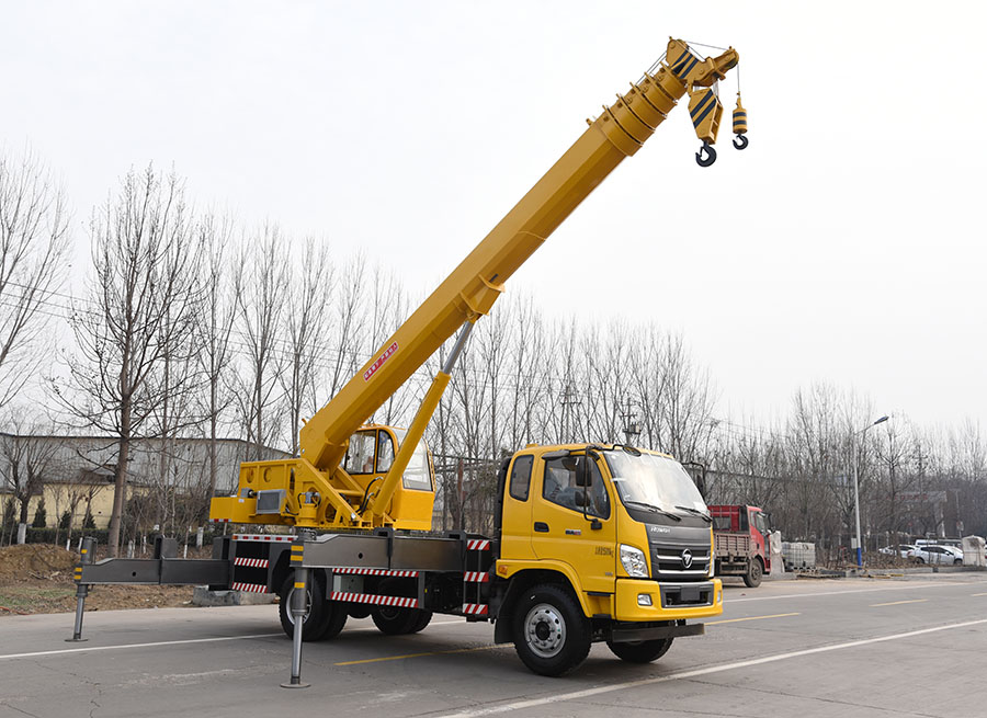 16吨汽车吊福田内走绳