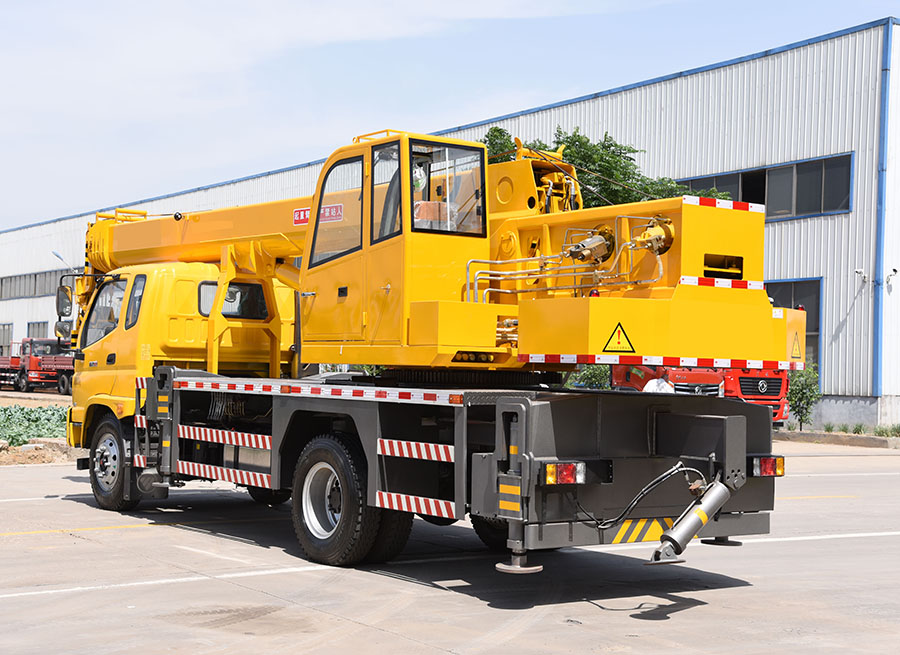 16吨福田内走绳