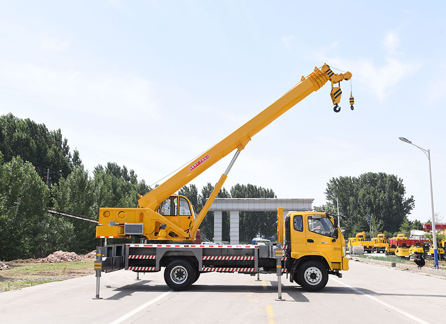 16吨福田内走绳