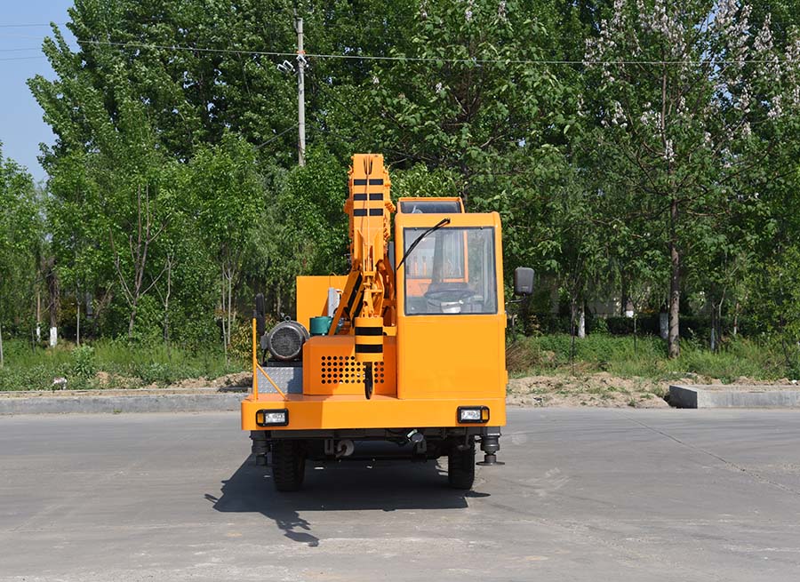 7吨自制吊车
