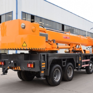 18吨自制吊车-新款