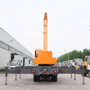 18吨自制吊车-新款