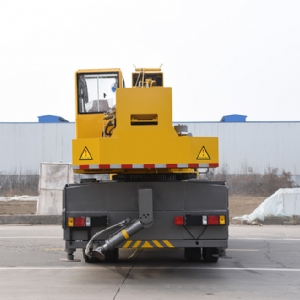 16吨汽车吊福田内走绳